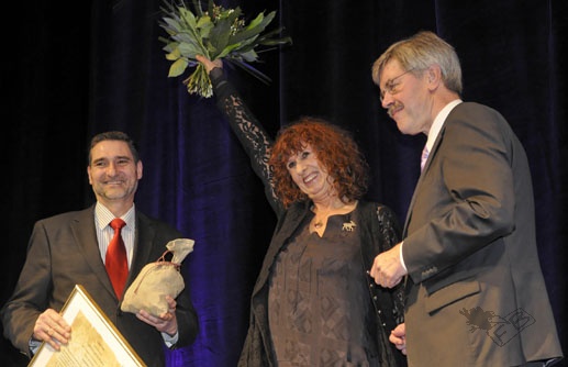 Vorstandsvorsitzender d. Sparkasse Rainer Hald, FB, Oberbuergermeister Wolfgang Meyer(foto: Peter Heller)